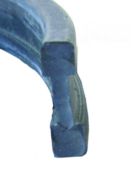 3R-30-10 | HINGE, RUBBER 28"